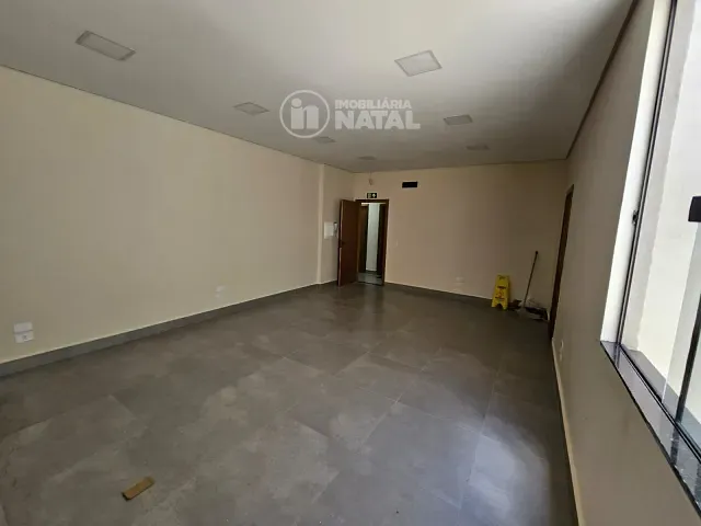 Sala para alugar, no bairro Jardim Presidente em Londrina