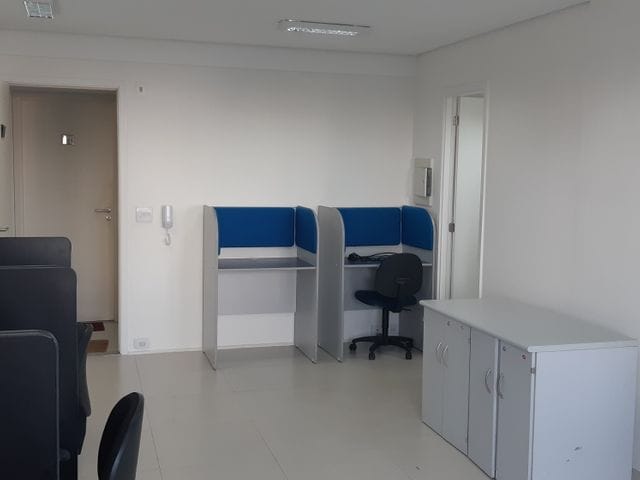 Sala com 35m², para alugar, no bairro Penha de França em São Paulo