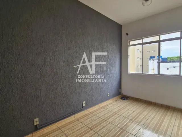 Sala para alugar, no bairro Centro em Taubaté