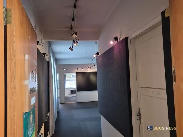 Sala à venda, no bairro Centro Histórico em Porto Alegre