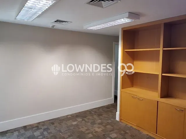 Sala com 124m², para alugar, no bairro Botafogo em Rio de Janeiro