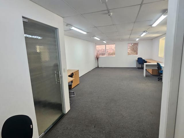 Sala com 89m², para alugar, no bairro Rudge Ramos em São Bernardo do Campo