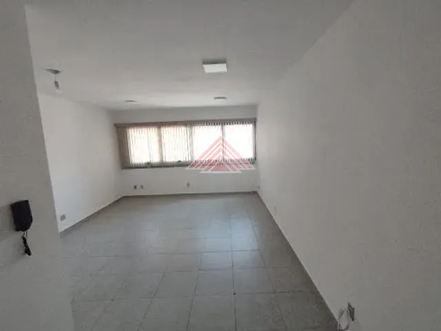 Sala com 27m², para alugar, no bairro Vila Bocaina em Mauá