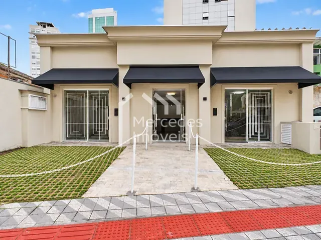 Sala para alugar, no bairro Centro em Itajaí