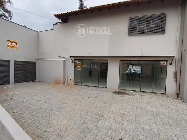 Sala com 110m², para alugar, no bairro Vila Ipiranga em Londrina