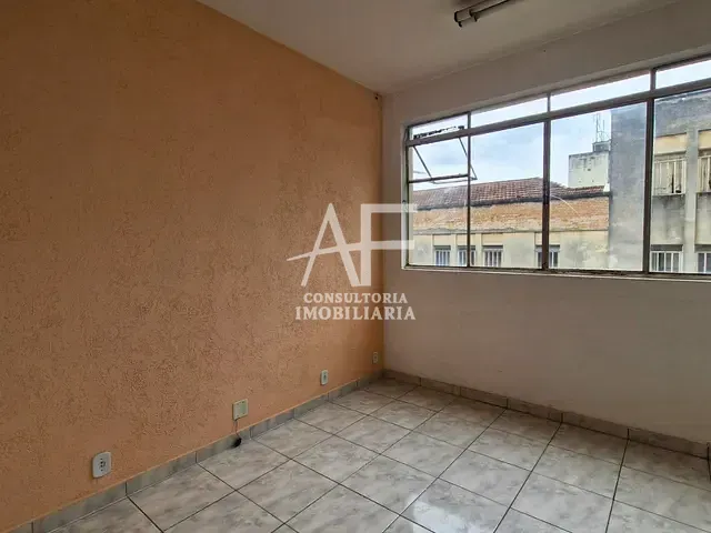 Sala para alugar, no bairro Centro em Taubaté