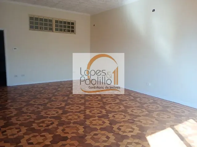 Sala com 250m², para alugar, no bairro Centro em Atibaia