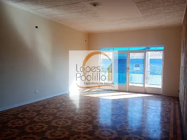 Sala com 250m², para alugar, no bairro Centro em Atibaia