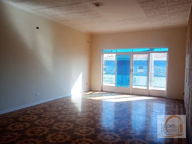 Sala com 250m², para alugar, no bairro Centro em Atibaia