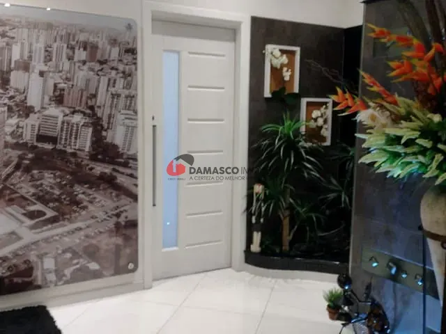 Sala para alugar, no bairro Vila Bastos em Santo André
