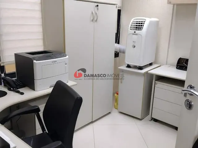 Sala para alugar, no bairro Vila Bastos em Santo André