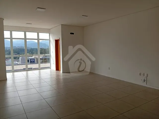 Sala para alugar, no bairro Languiru em Teutônia