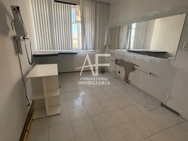 Sala com 45m², para alugar, no bairro Centro em Taubaté