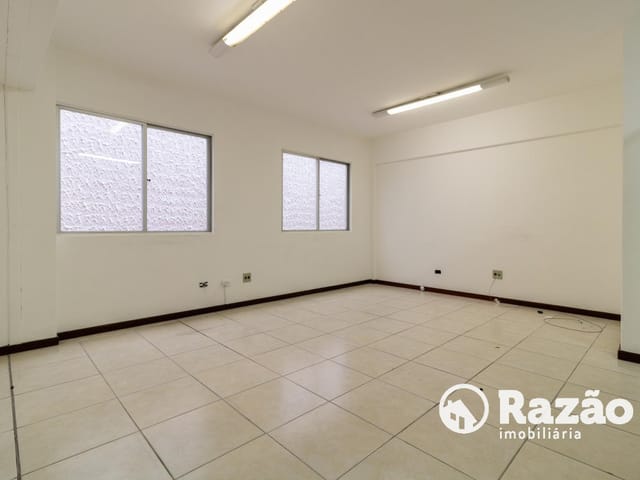 Sala para alugar, no bairro Centro em Curitiba