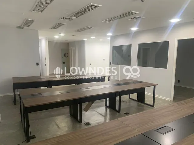 Sala com 120m², para alugar, no bairro Botafogo em Rio de Janeiro