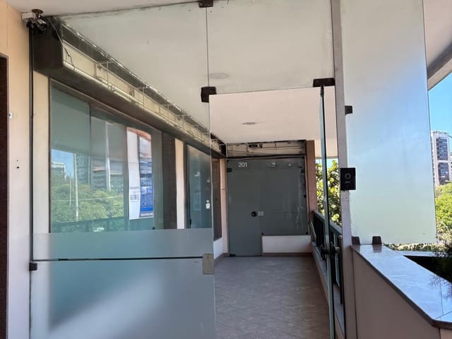 Sala com 118m², à venda ou para alugar, no bairro Barra da Tijuca em Rio de Janeiro