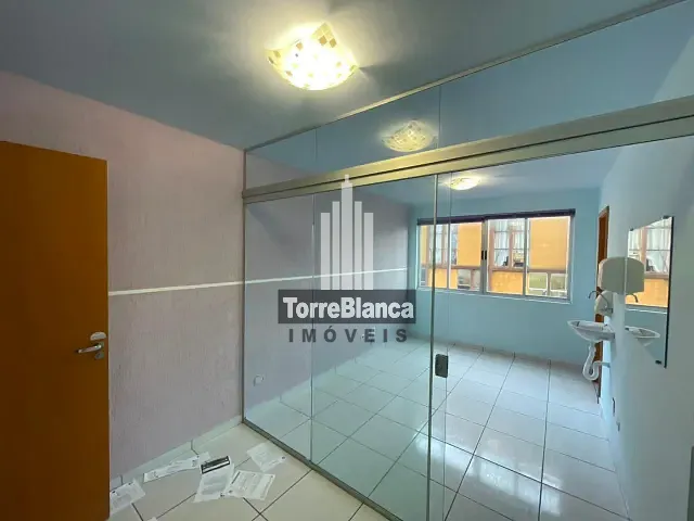 Sala com 27m², para alugar, no bairro Centro em Ponta Grossa