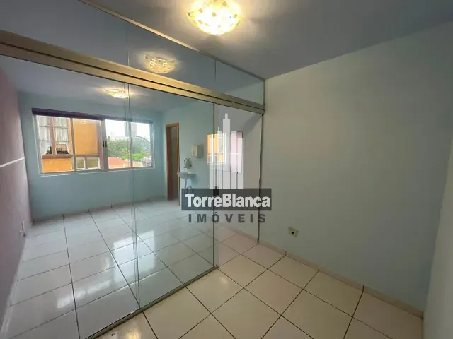 Sala com 27m², para alugar, no bairro Centro em Ponta Grossa