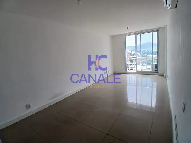 Sala para alugar, no bairro Taquara em Rio de Janeiro