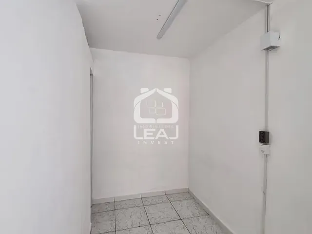 Sala com 20m², para alugar, no bairro Jardim Iracema em São Paulo