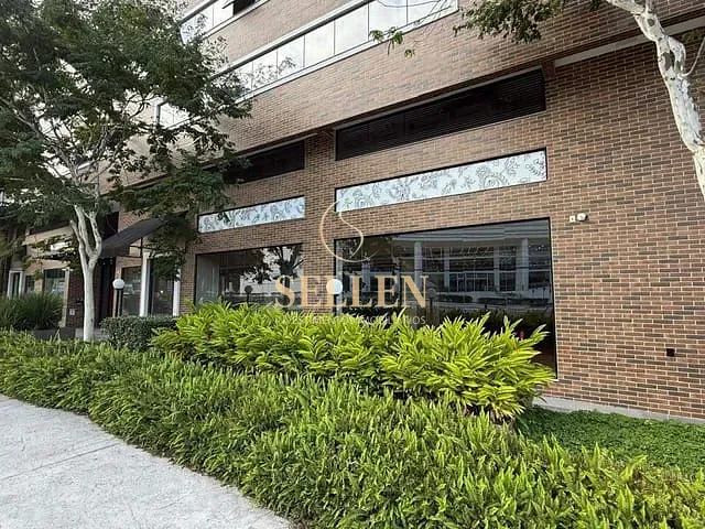Sala para alugar, no bairro Centro em Balneário Camboriú