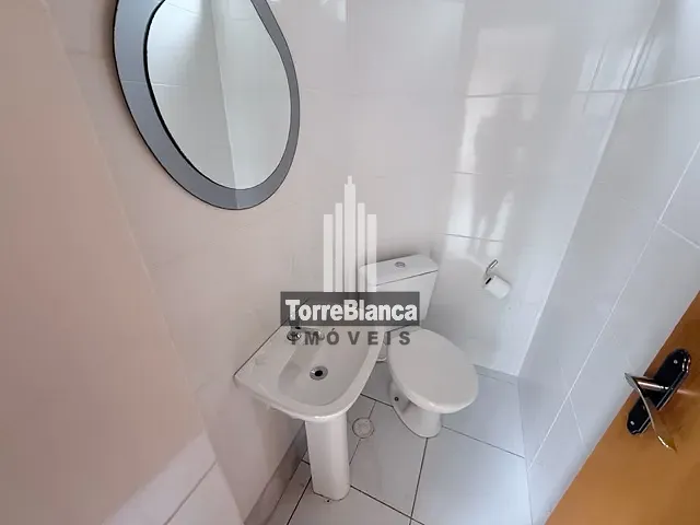 Sala com 27m², para alugar, no bairro Centro em Ponta Grossa