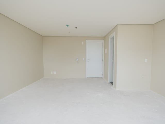 Sala com 37m², à venda, no bairro São Gonçalo em Pelotas