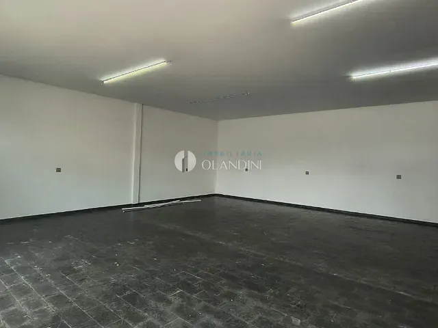 Sala com 300m², para alugar, no bairro Parque Das Paineiras em Artur Nogueira