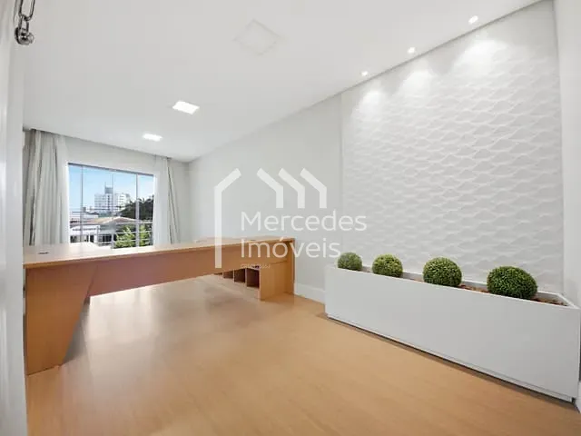 Sala com 36m², para alugar, no bairro Centro em Itajaí