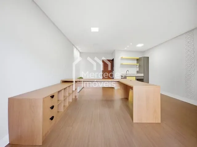 Sala com 36m², para alugar, no bairro Centro em Itajaí
