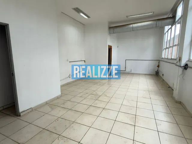 Sala para alugar, no bairro Centro em Marau