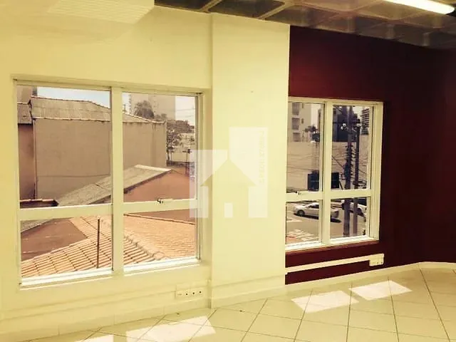Sala à venda, no bairro Jardim Paris em Jundiaí