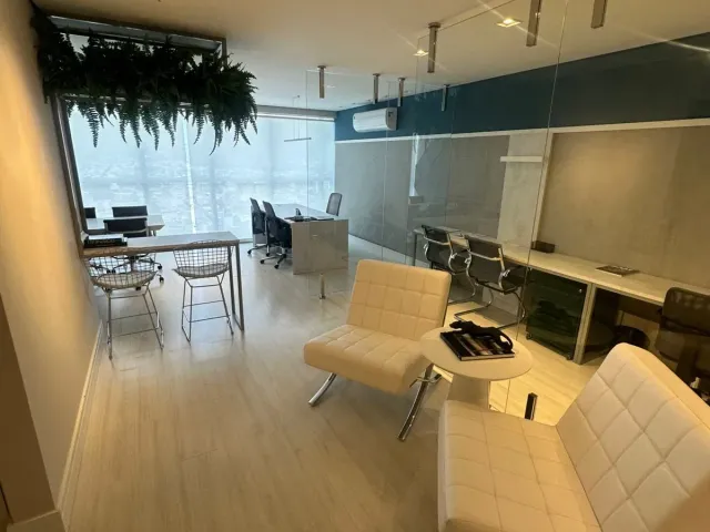 Sala à venda, no bairro Centro em Balneário Camboriú