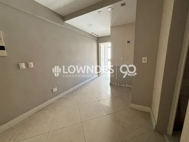 Sala à venda, no bairro Copacabana em Rio de Janeiro