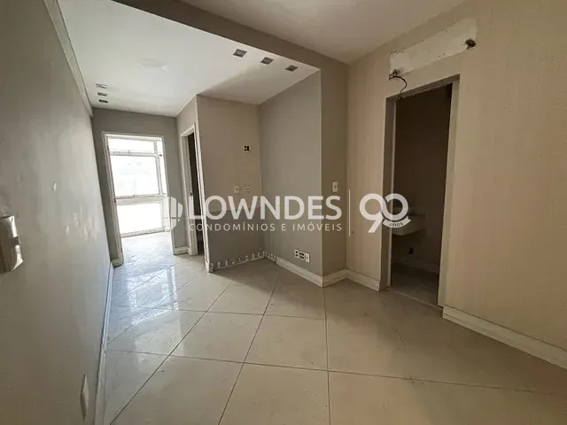 Sala à venda, no bairro Copacabana em Rio de Janeiro