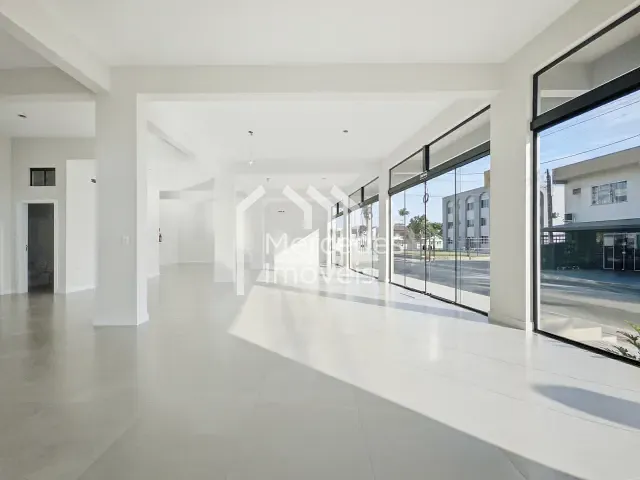 Sala com 180m², para alugar, no bairro São Judas em Itajaí