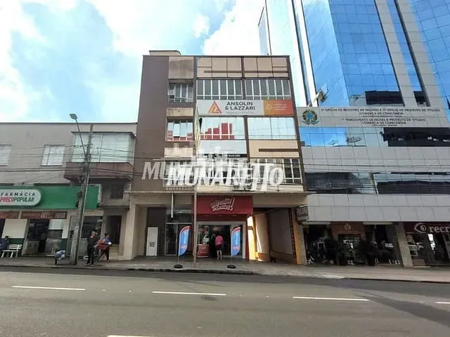 Sala com 61m², para alugar, no bairro Centro em Concórdia