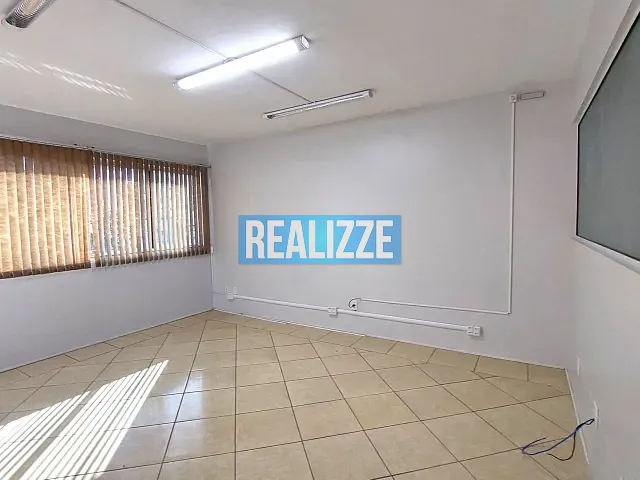 Sala para alugar, no bairro Centro em Marau