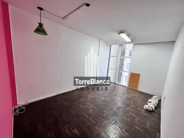 Sala à venda ou para alugar, no bairro Centro em Ponta Grossa