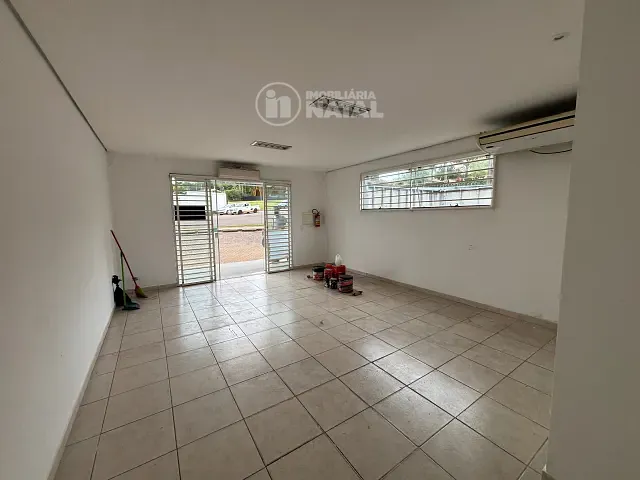 Loja para alugar, no bairro Terras de Santana em Londrina