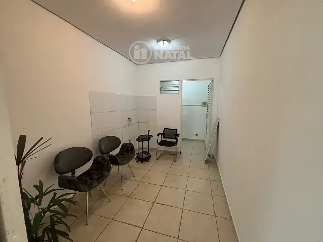 Loja para alugar, no bairro Terras de Santana em Londrina