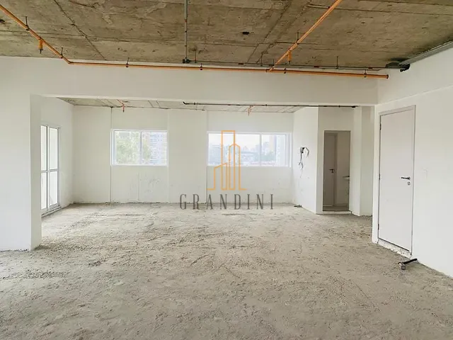 Sala à venda, no bairro Baeta Neves em São Bernardo do Campo