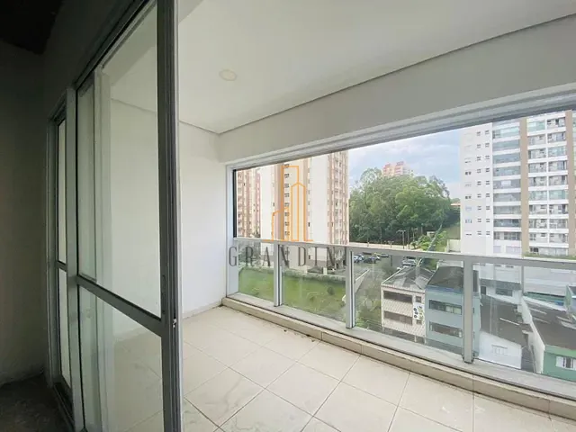 Sala à venda, no bairro Baeta Neves em São Bernardo do Campo