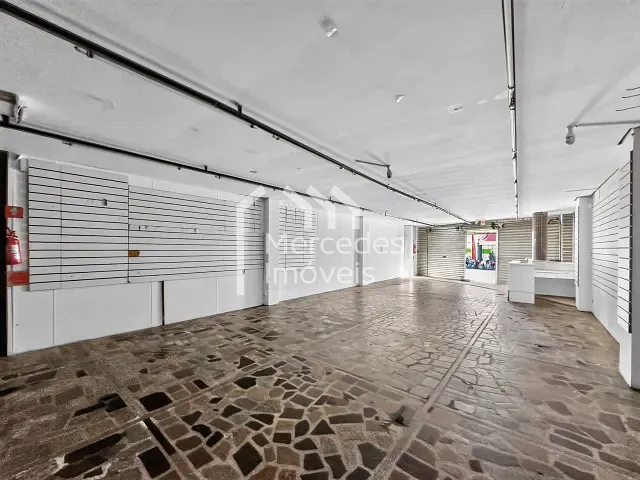Sala para alugar, no bairro Centro em Itajaí