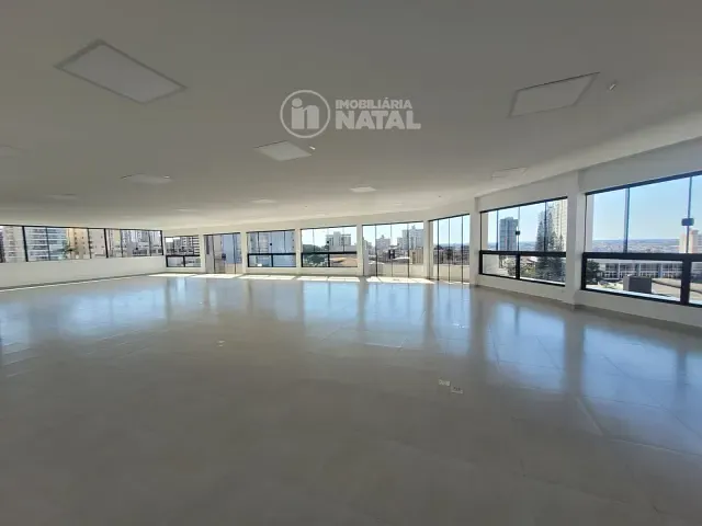 Sala para alugar, no bairro Centro em Londrina