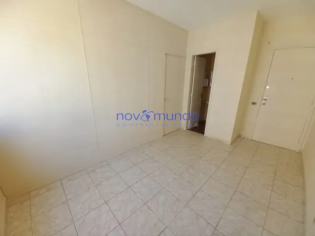 Sala com 33m², para alugar, no bairro Freguesia (Jacarepaguá) em Rio de Janeiro