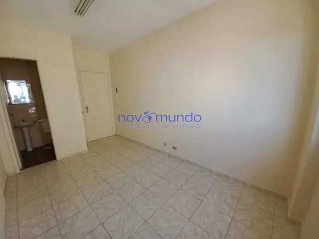 Sala com 33m², para alugar, no bairro Freguesia (Jacarepaguá) em Rio de Janeiro