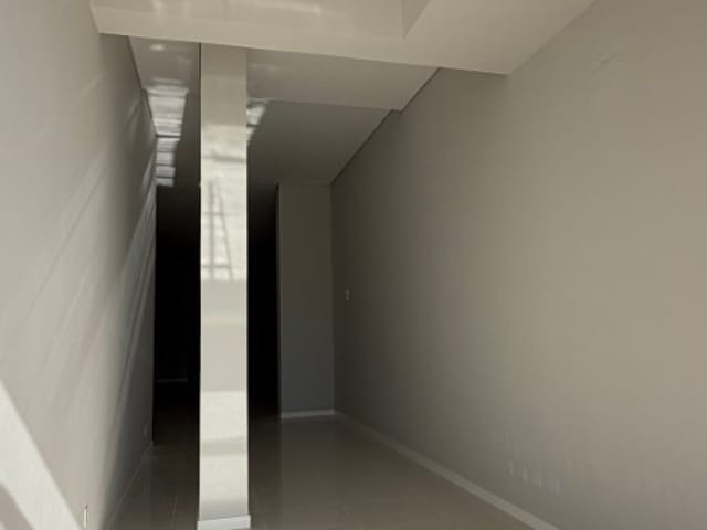 Sala à venda, no bairro Centro em Itapema
