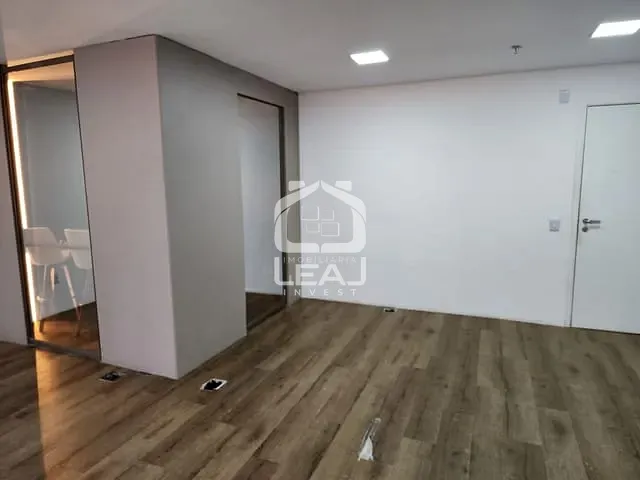 Sala à venda, no bairro Continental em Osasco
