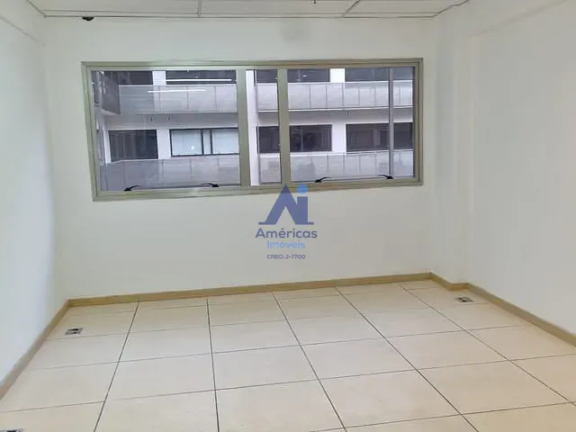 Sala com 27m², à venda, no bairro Barra da Tijuca em Rio de Janeiro